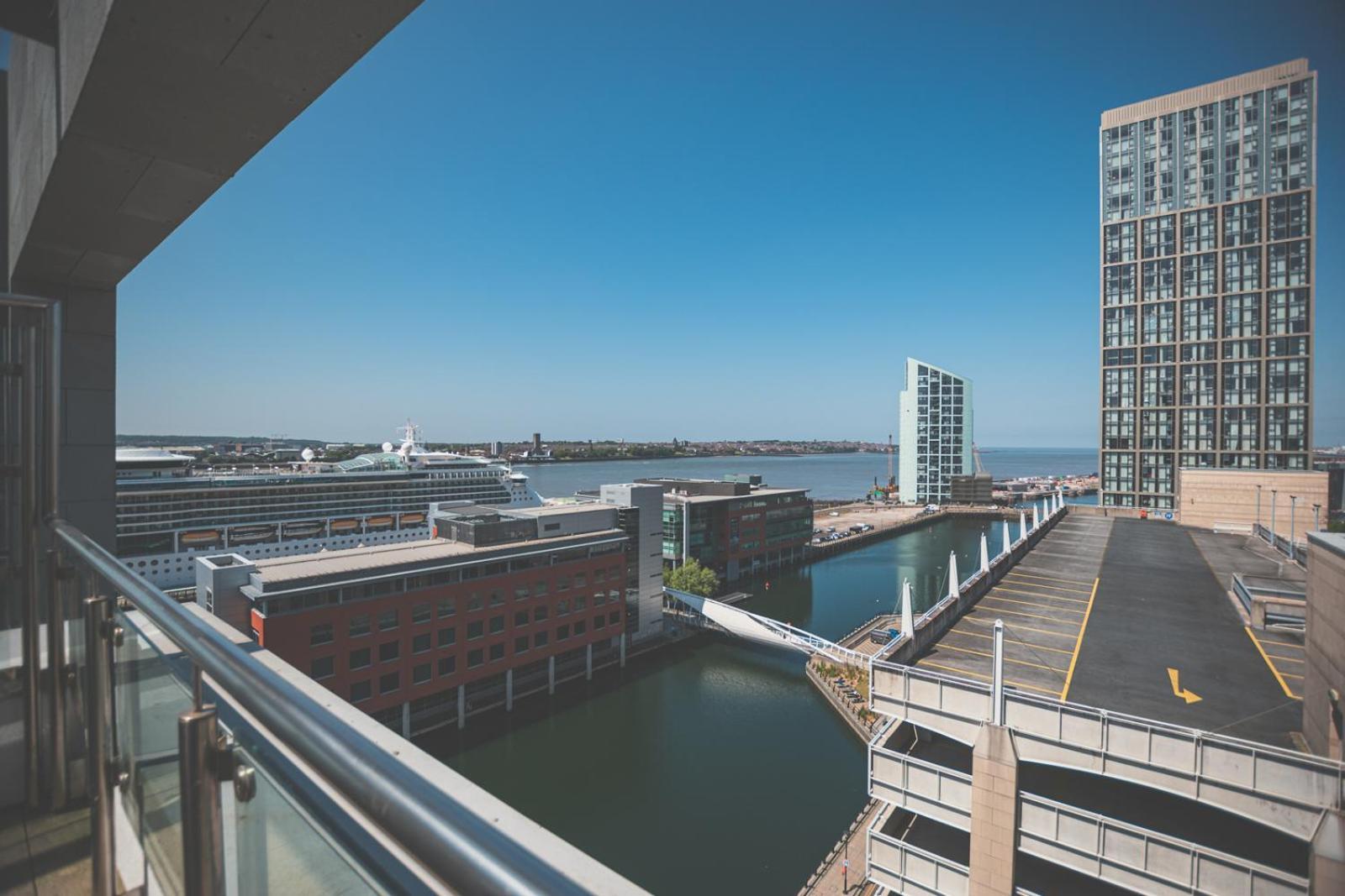 Penthouse River View! Wow Liverpool Bagian luar foto